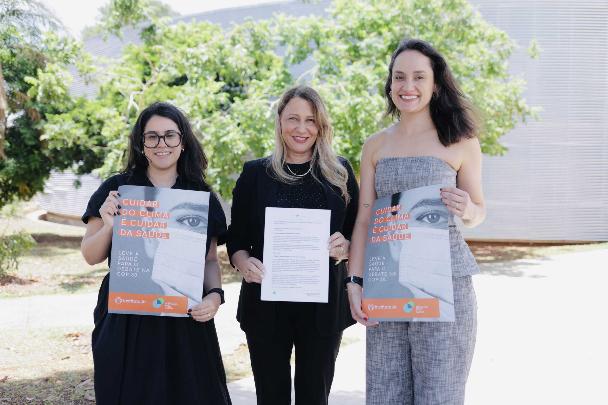 Instituto Ar - Imagem_Notícias_Carta pela saúde no centro da ação climática é entregue à enviada especial da COP30, em Brasília